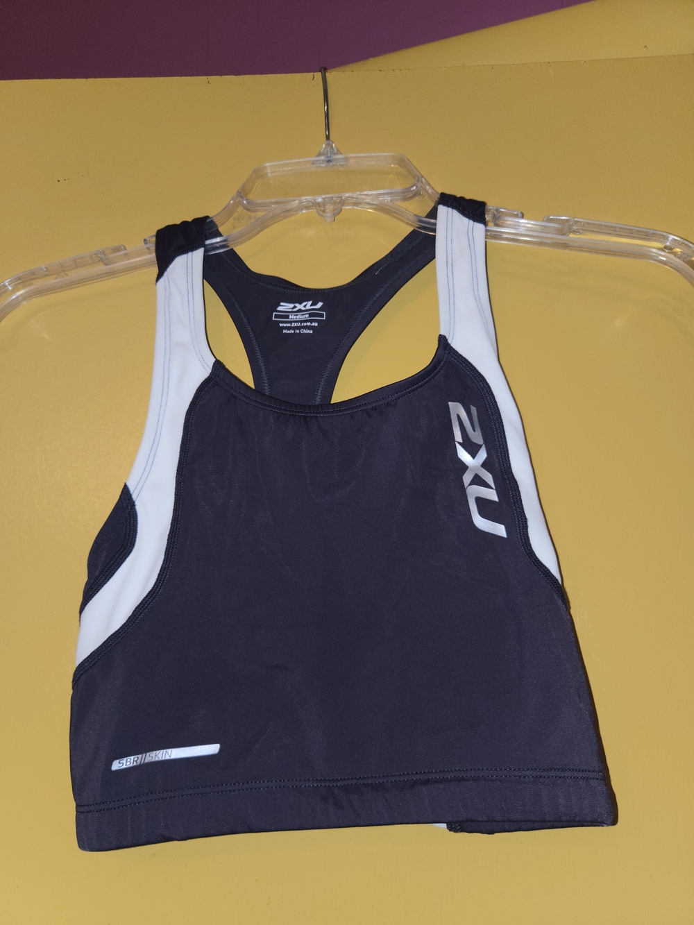 2XU Black & White Women's Sports Swim Crop Top